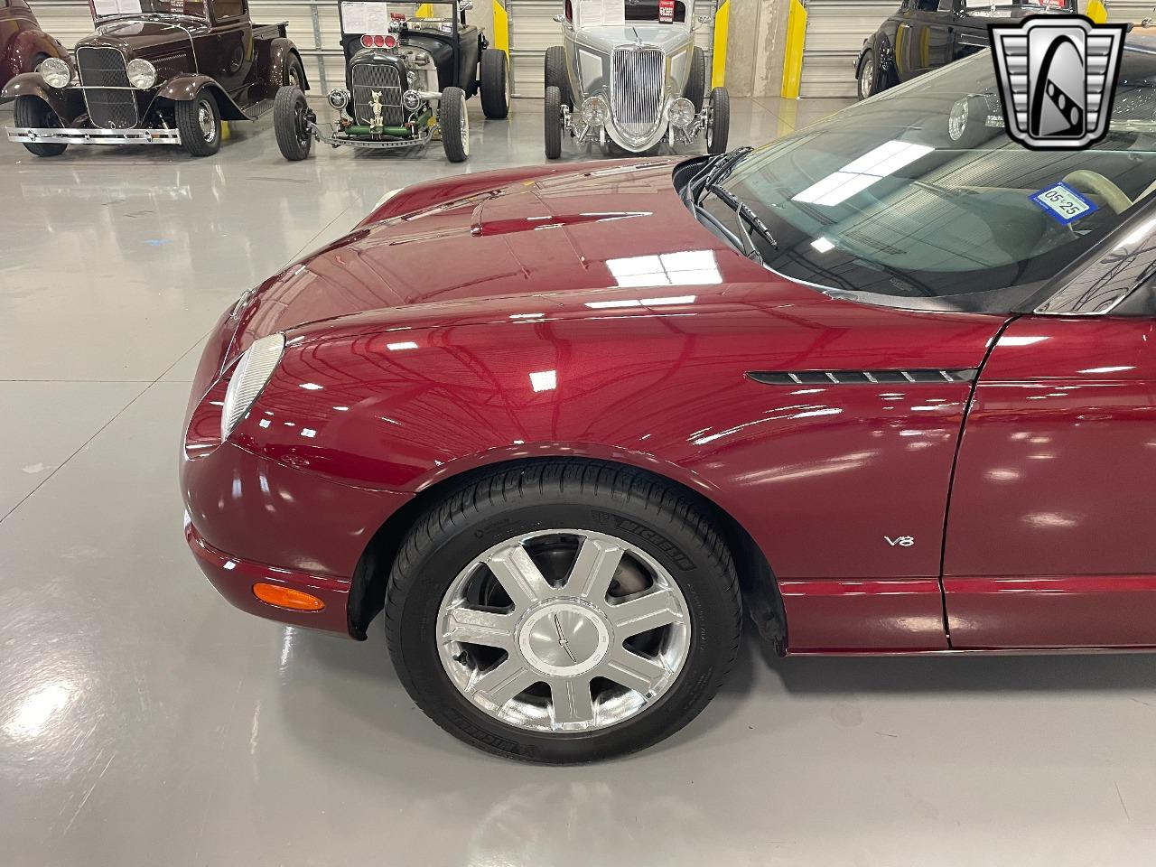 2004 Ford Thunderbird