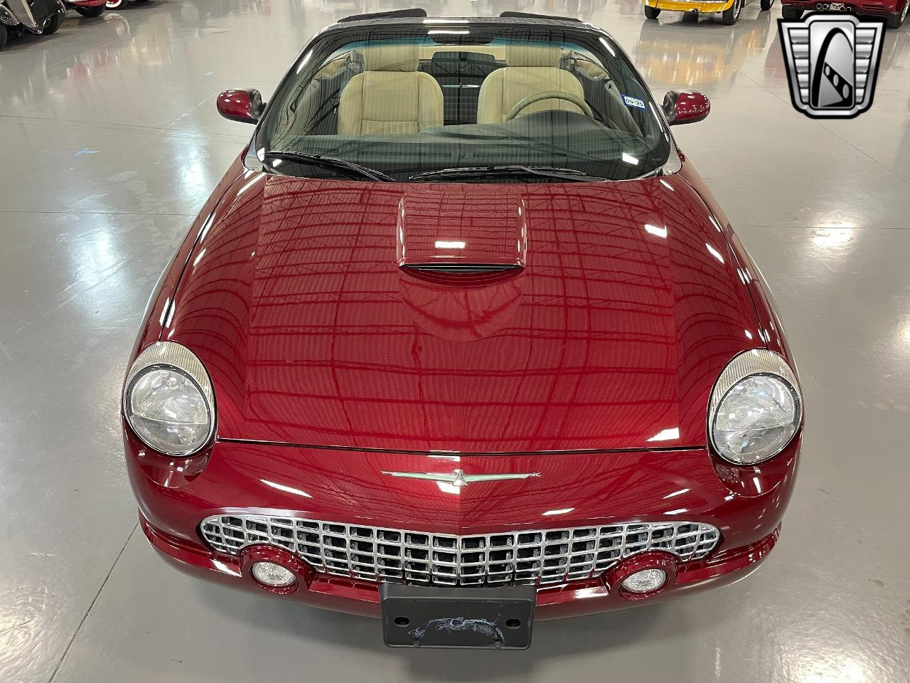 2004 Ford Thunderbird