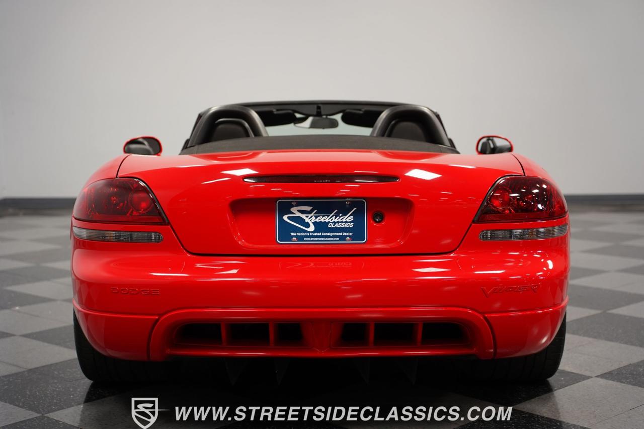 2005 Dodge Viper SRT-10