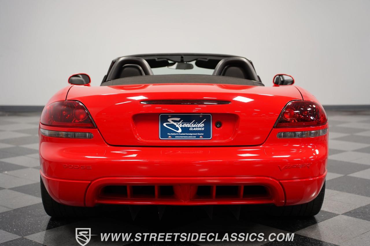 2005 Dodge Viper SRT-10