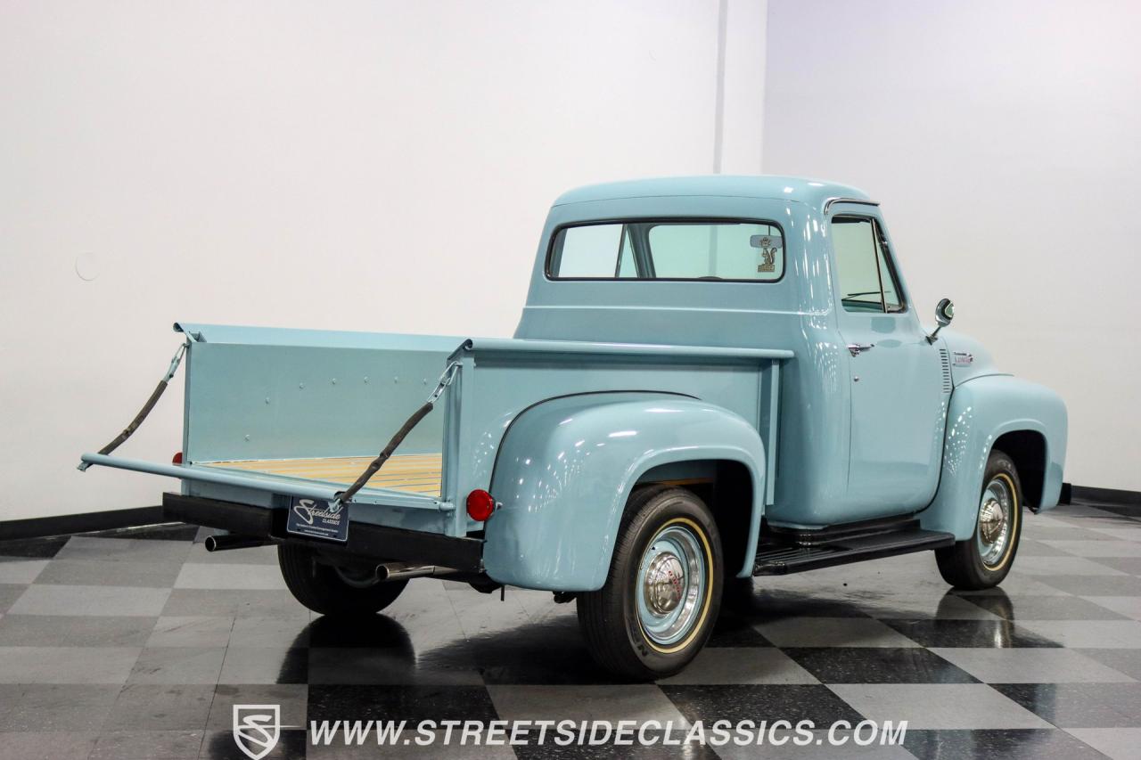 1953 Ford F-100