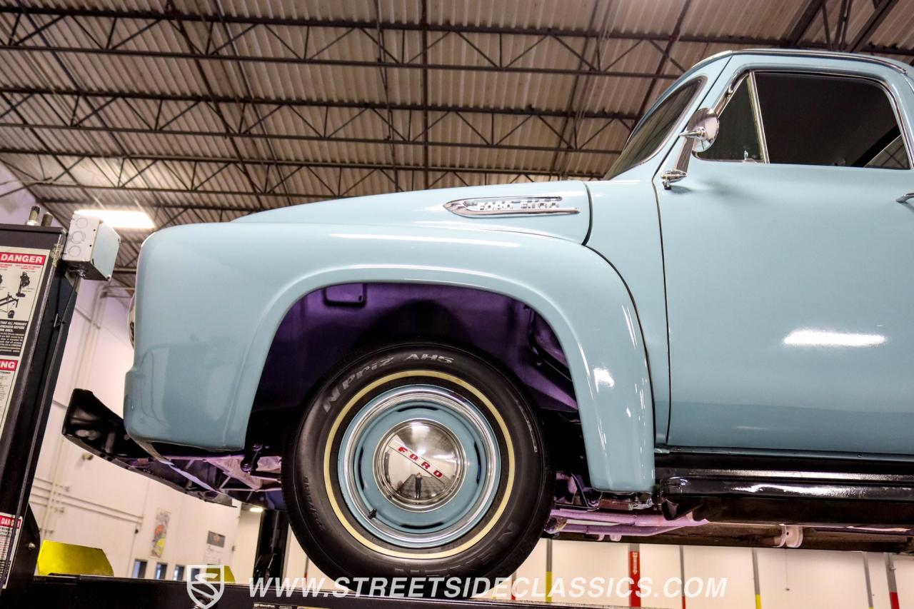 1953 Ford F-100