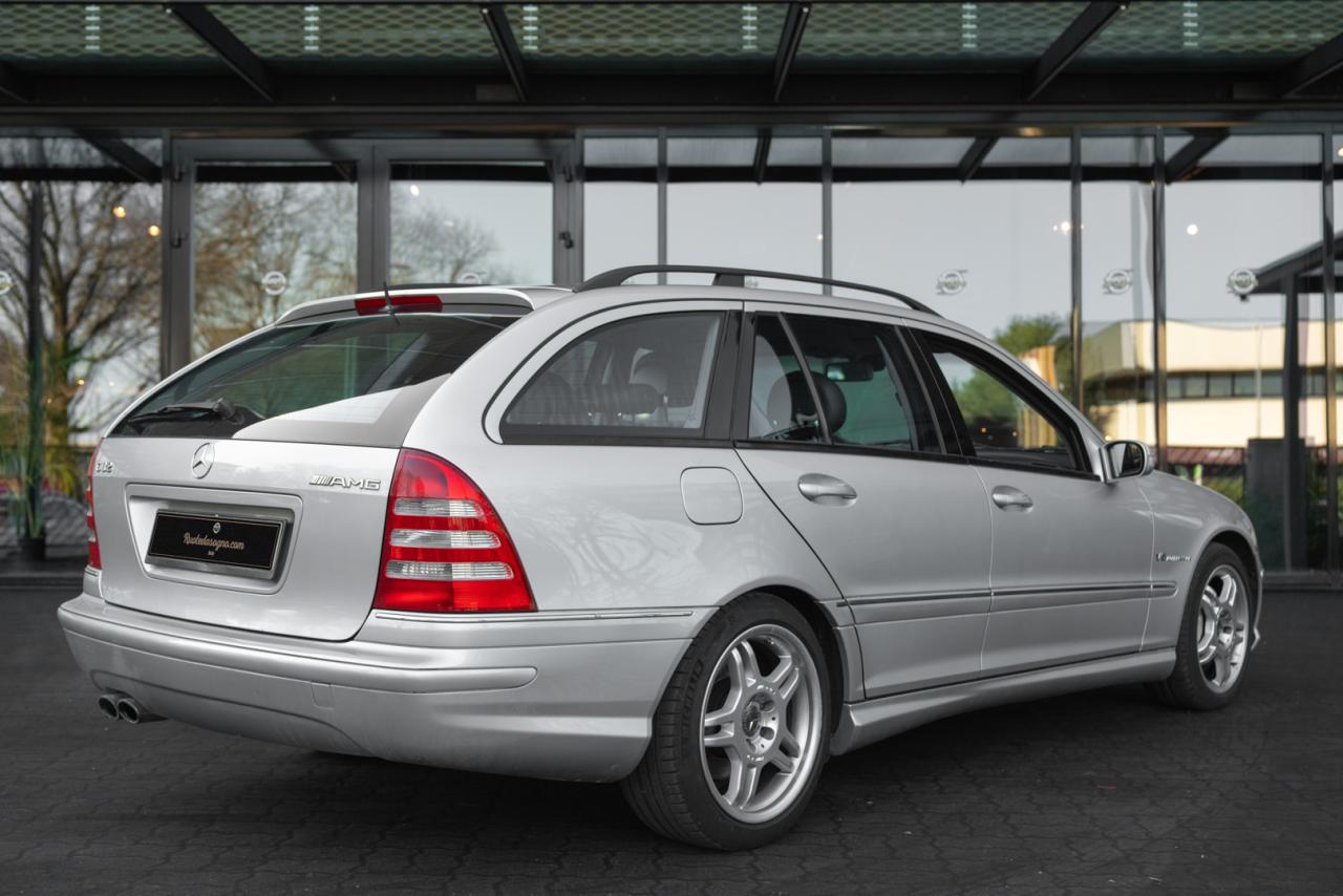 2002 Mercedes - Benz C32 AMG