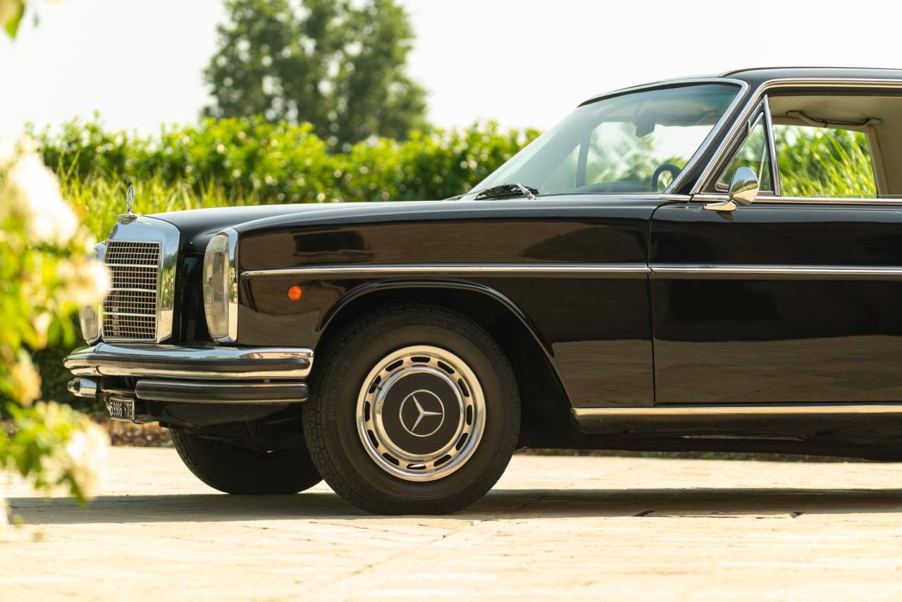 1970 Mercedes - Benz 250 CE