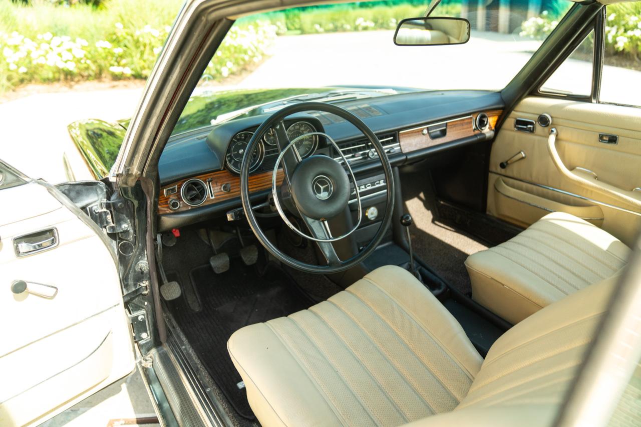 1970 Mercedes - Benz 250 CE