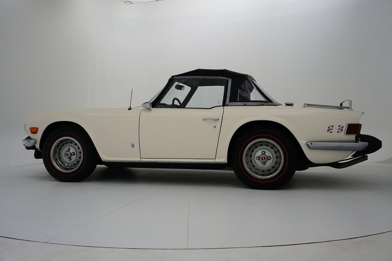 1976 Triumph TR6 w/ Overdrive