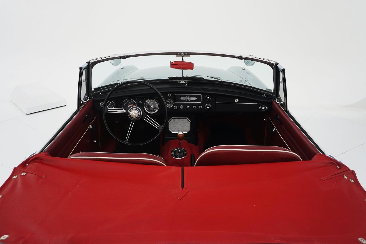 1966 MG MGB