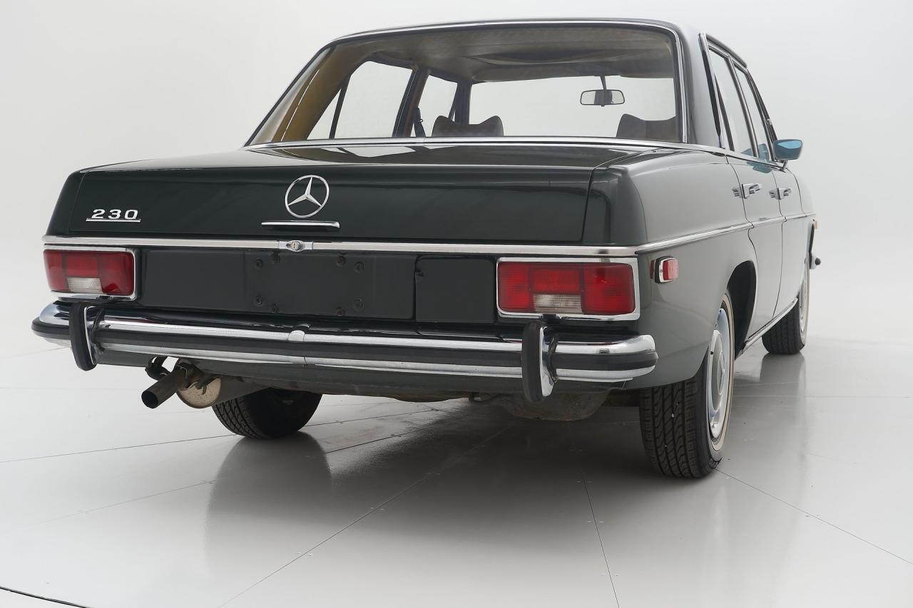 1970 Mercedes - Benz 230