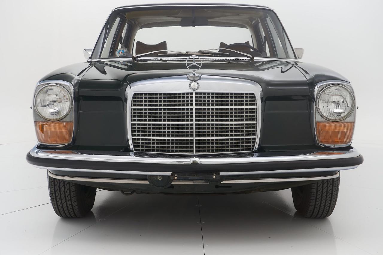 1970 Mercedes - Benz 230