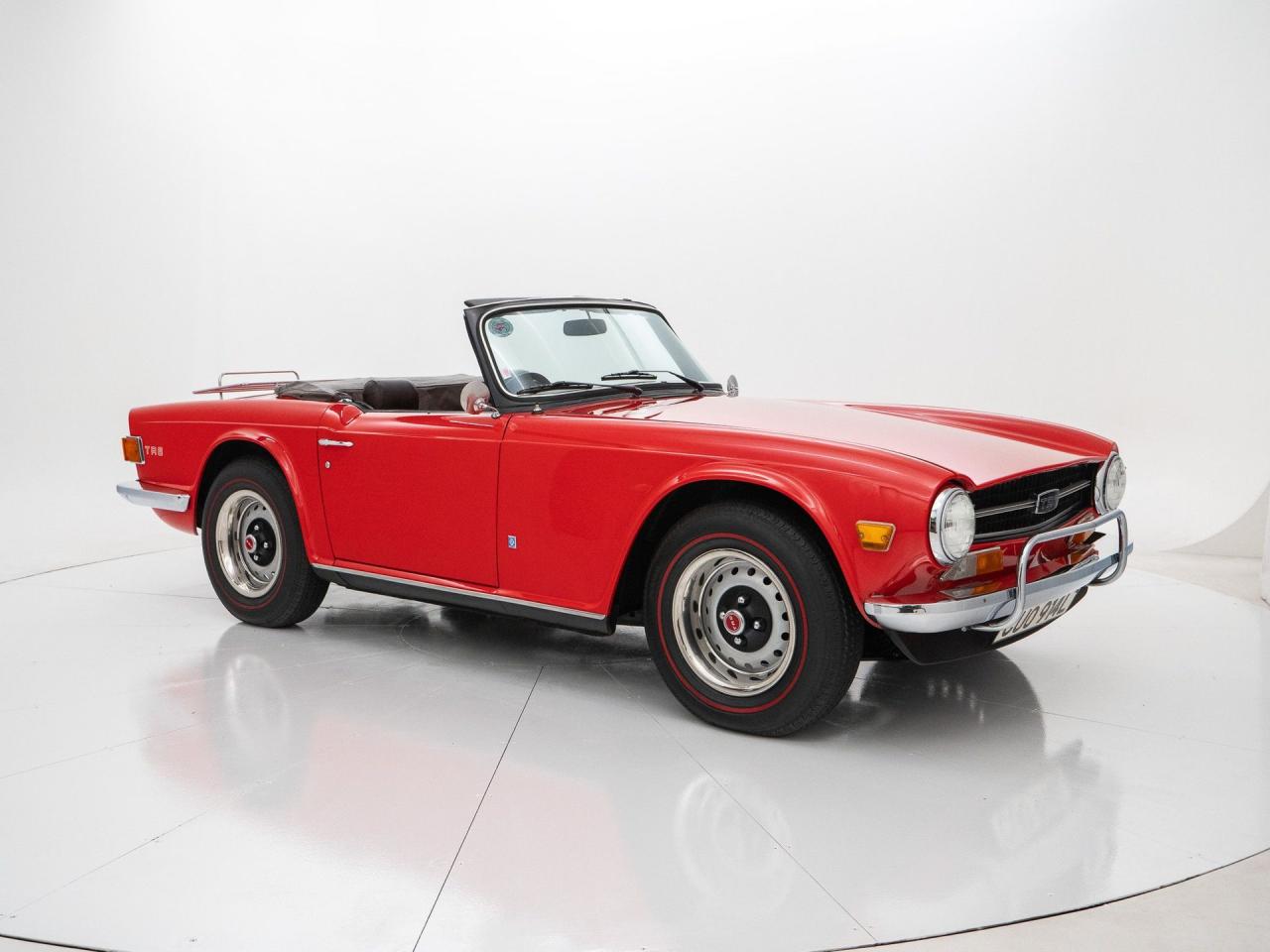 1973 Triumph TR6 Petrol Injection RHD w/ OD