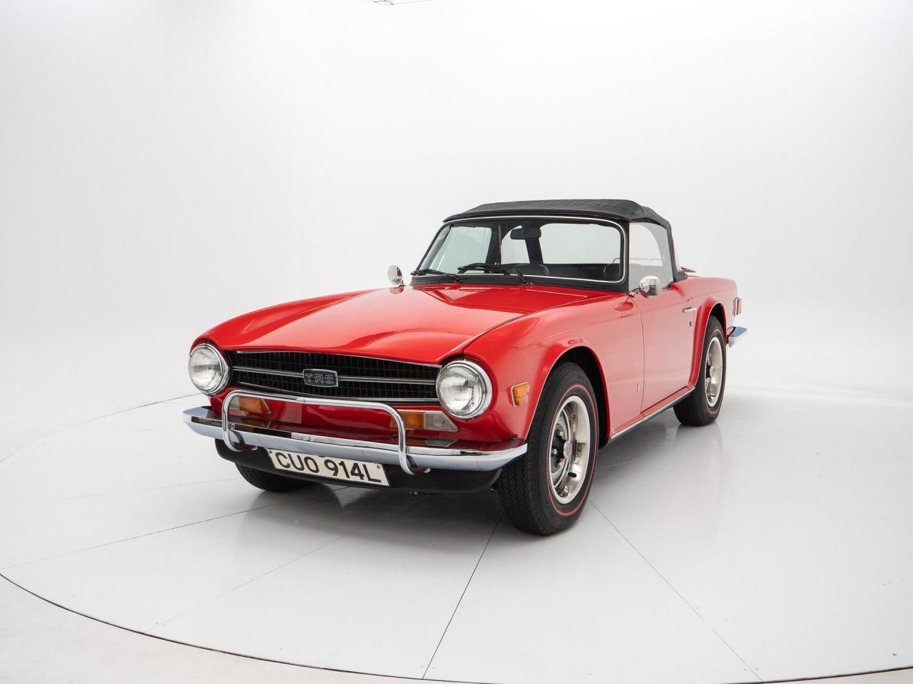 1973 Triumph TR6 Petrol Injection RHD w/ OD