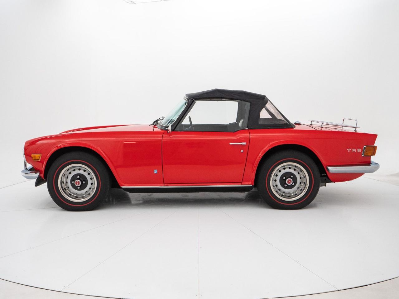 1973 Triumph TR6 Petrol Injection RHD w/ OD