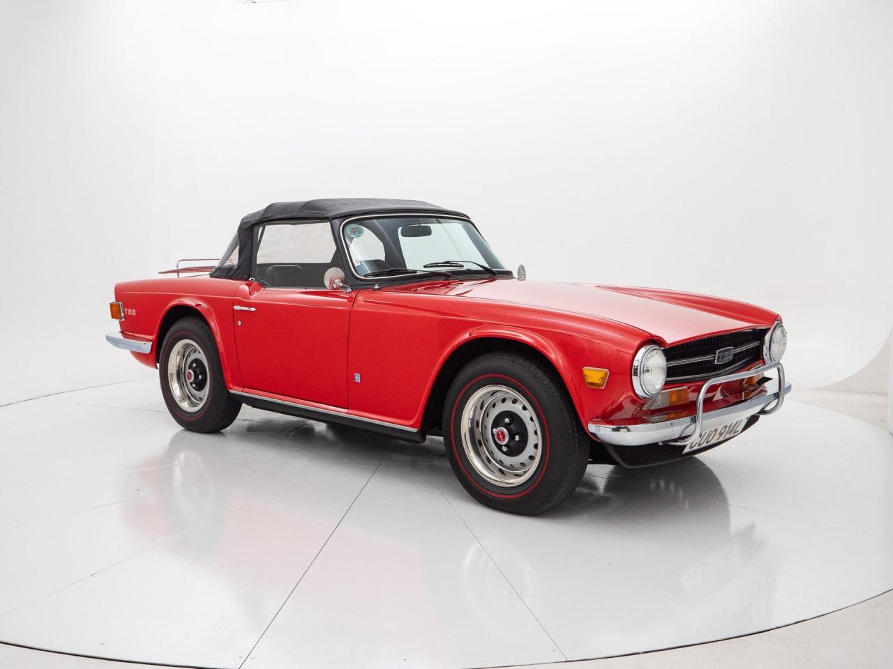 1973 Triumph TR6 Petrol Injection RHD w/ OD