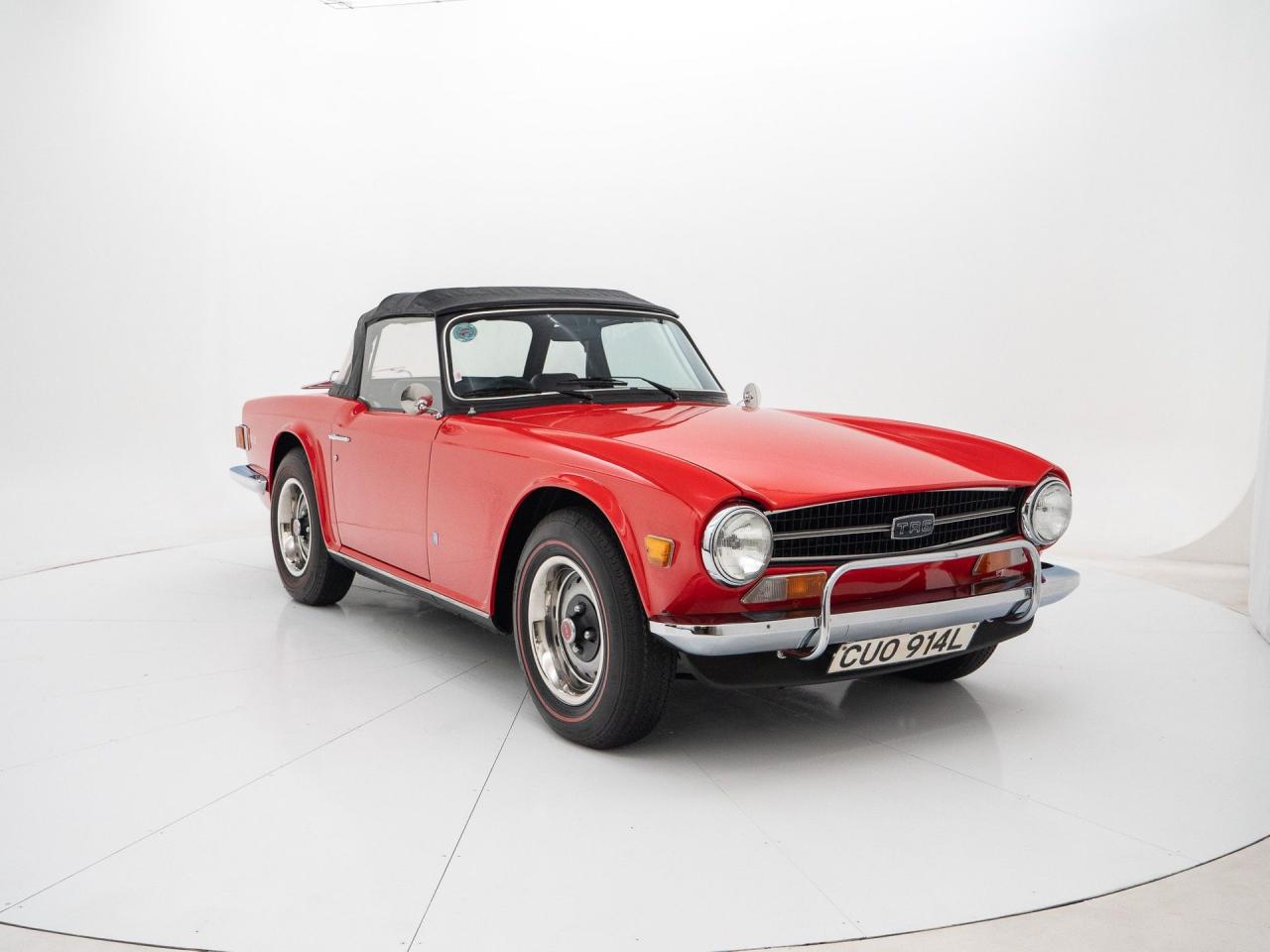 1973 Triumph TR6 Petrol Injection RHD w/ OD