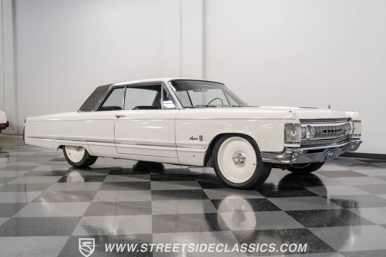 1967 Chrysler Imperial Crown