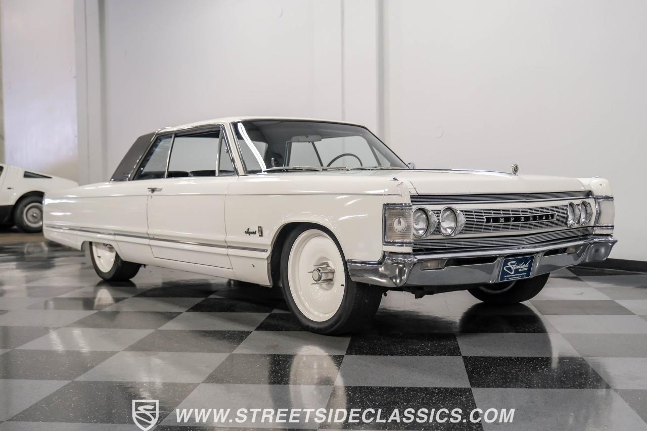 1967 Chrysler Imperial Crown