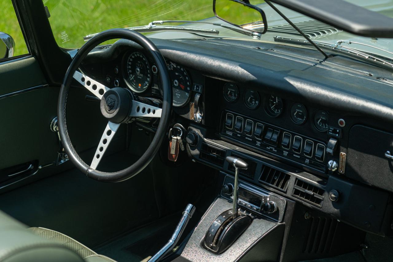 1974 Jaguar E TYPE V12 SPIDER