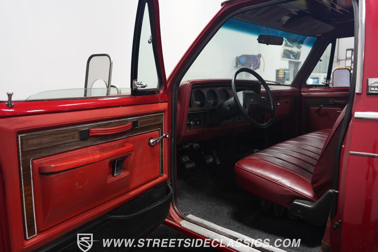 1985 Dodge Ram W150 4x4