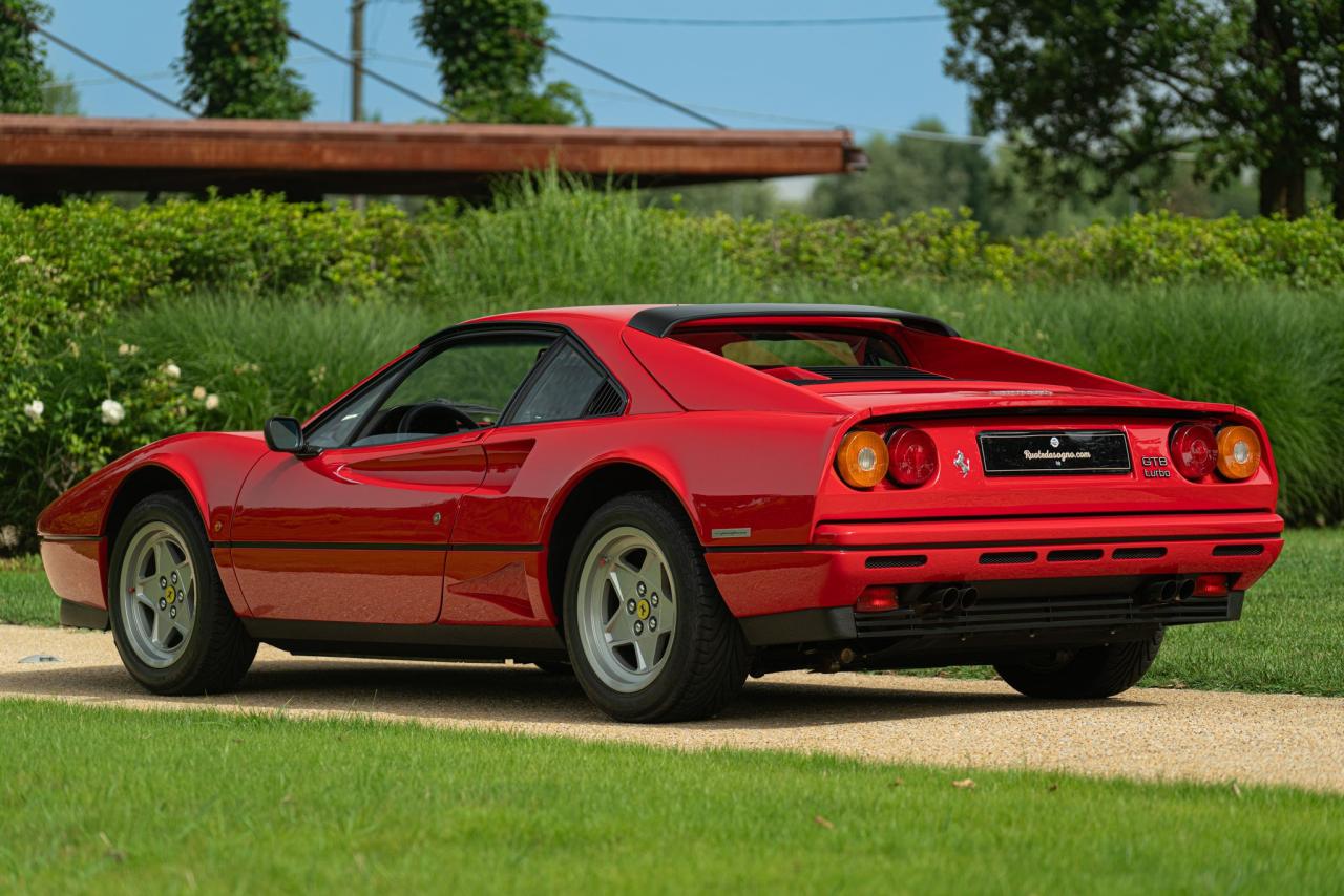 1987 Ferrari 208 GTB TURBO