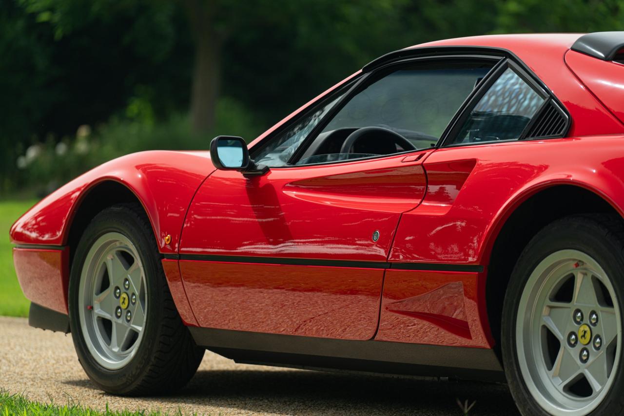 1987 Ferrari 208 GTB TURBO