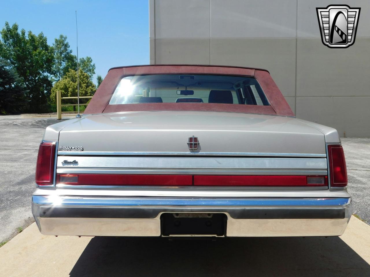 1988 Lincoln Town Car