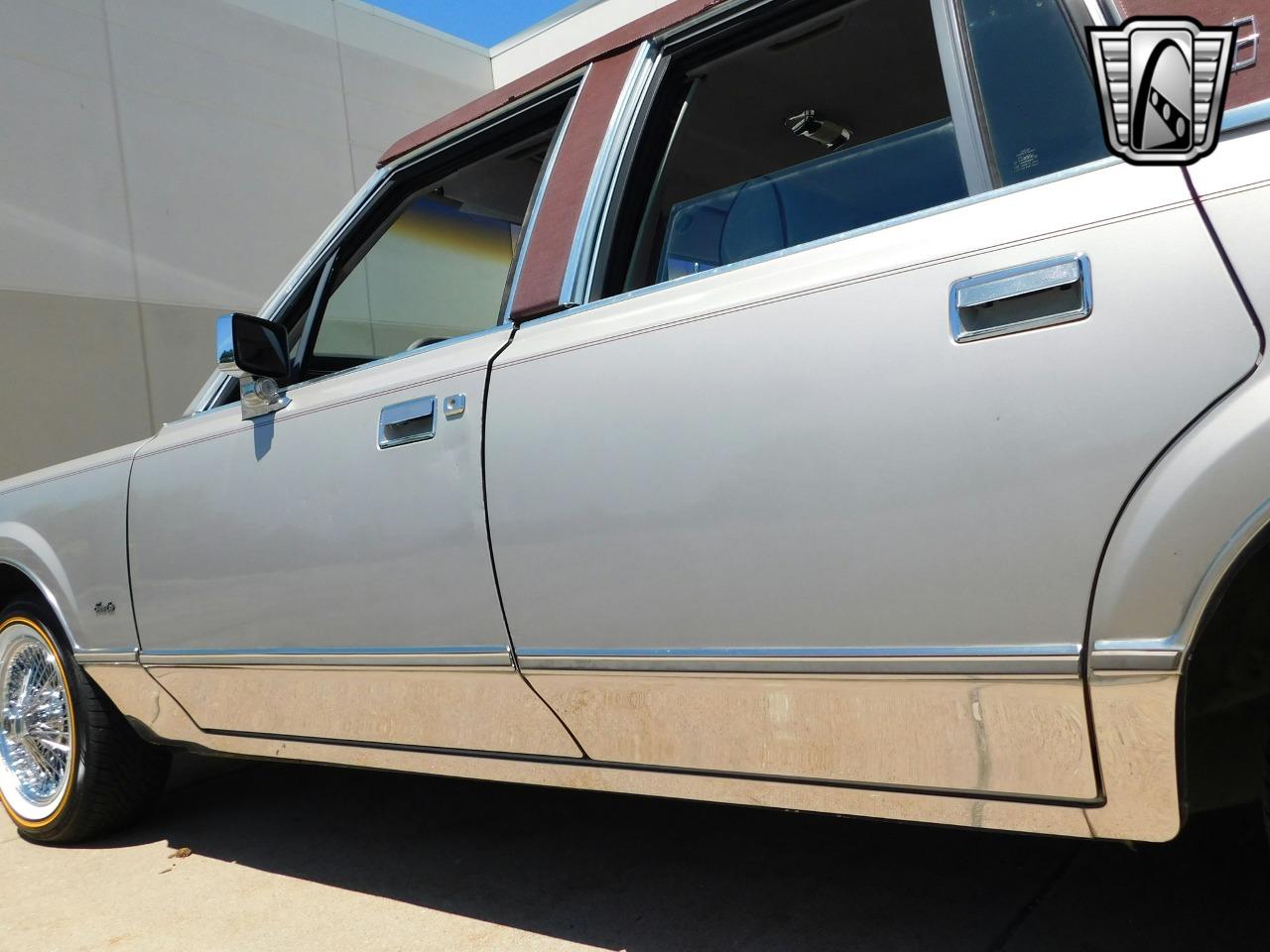 1988 Lincoln Town Car