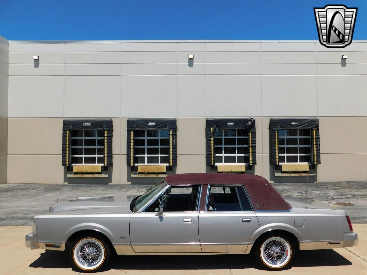 1988 Lincoln Town Car