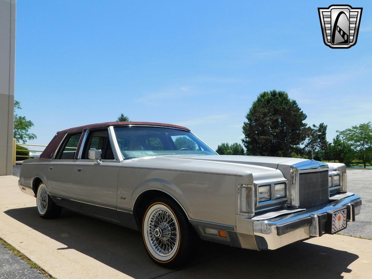 1988 Lincoln Town Car