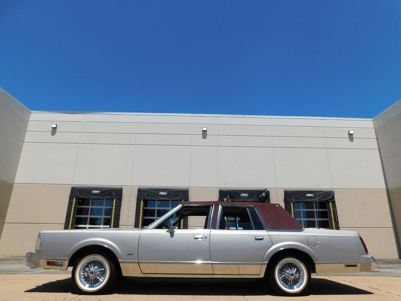 1988 Lincoln Town Car