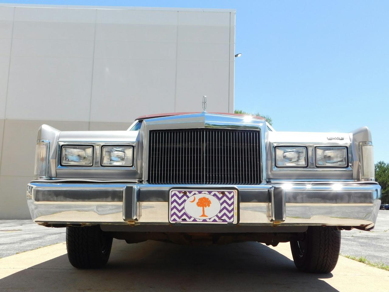 1988 Lincoln Town Car