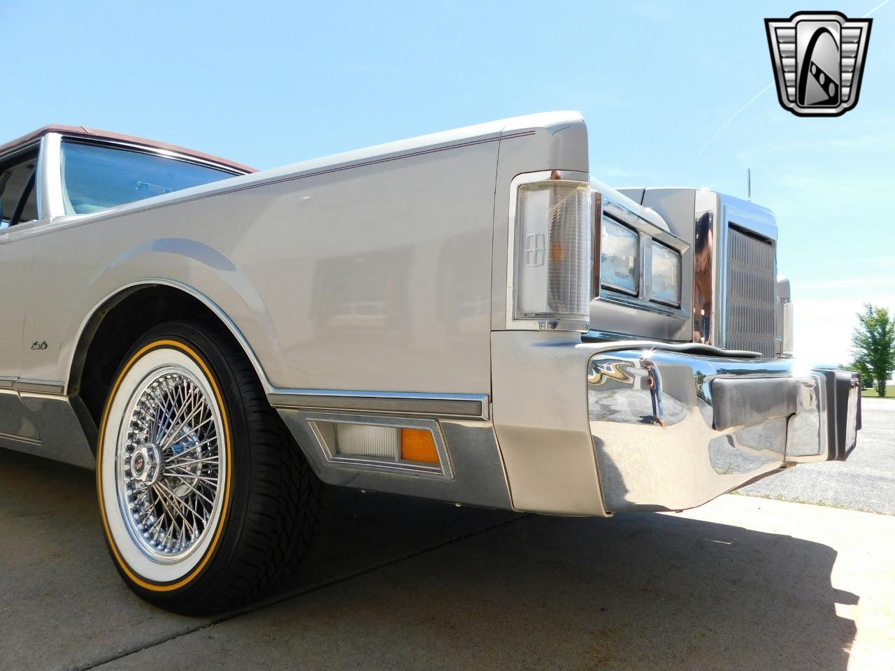 1988 Lincoln Town Car