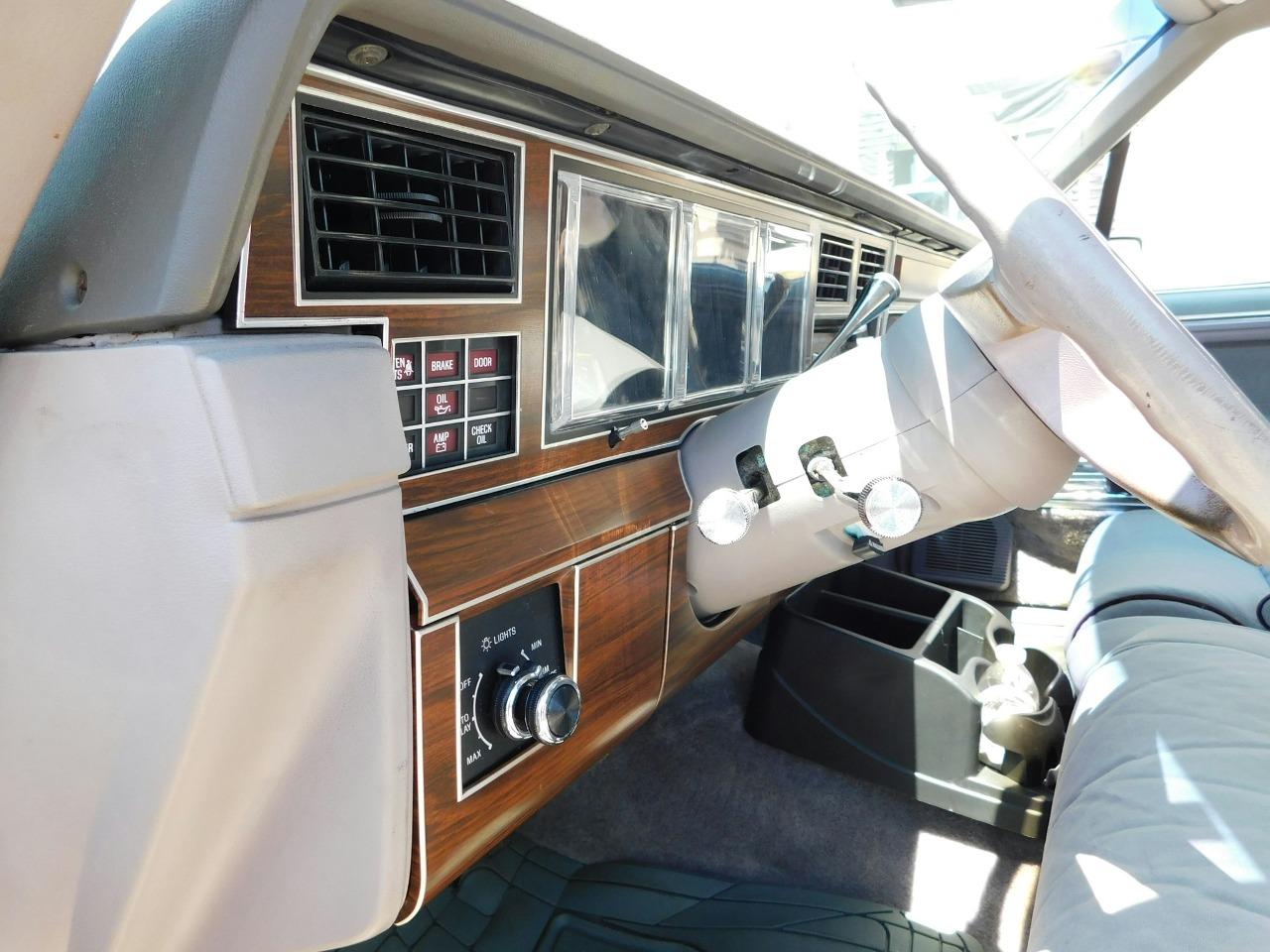 1988 Lincoln Town Car