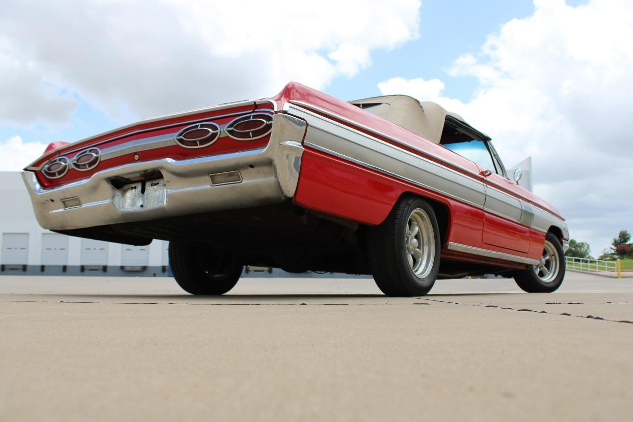 1962 Oldsmobile Starfire