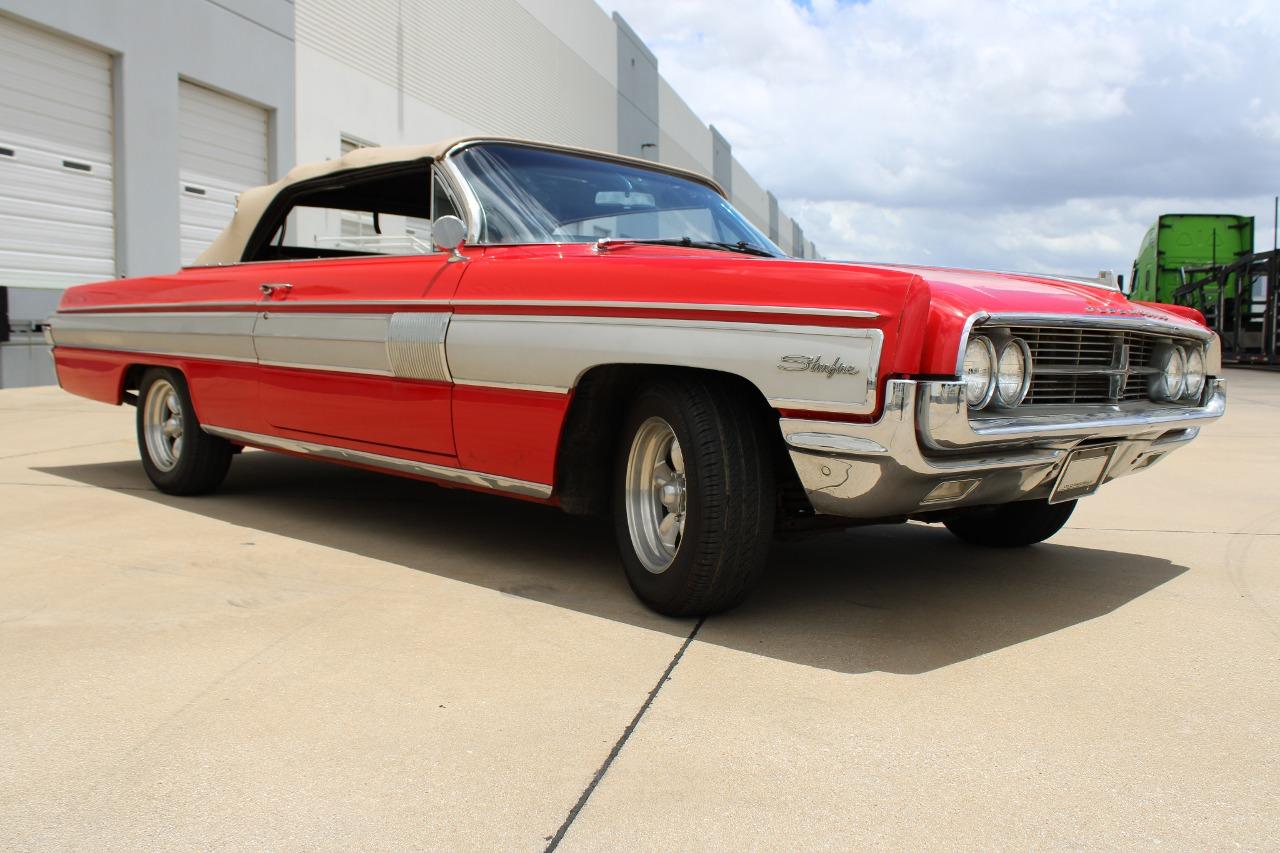 1962 Oldsmobile Starfire