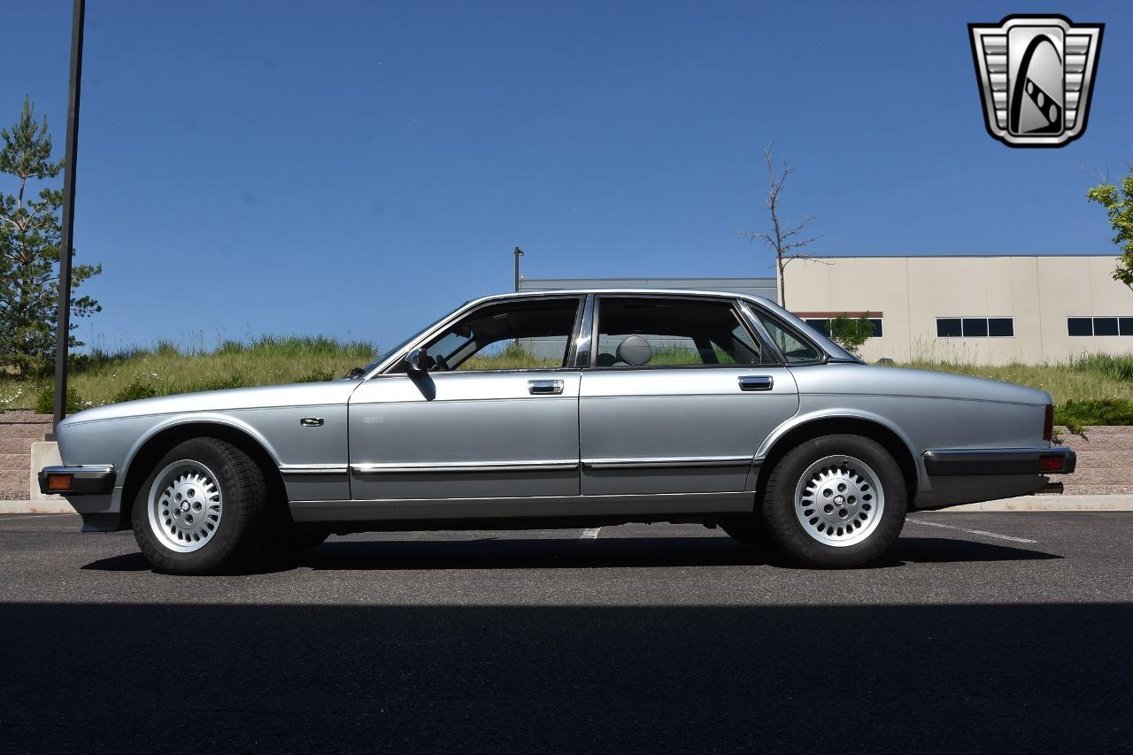 1991 Jaguar XJ6