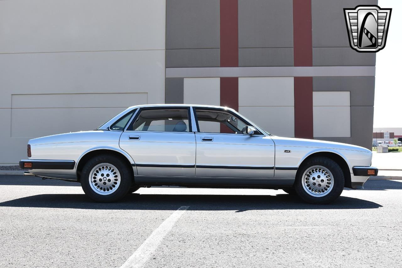 1991 Jaguar XJ6