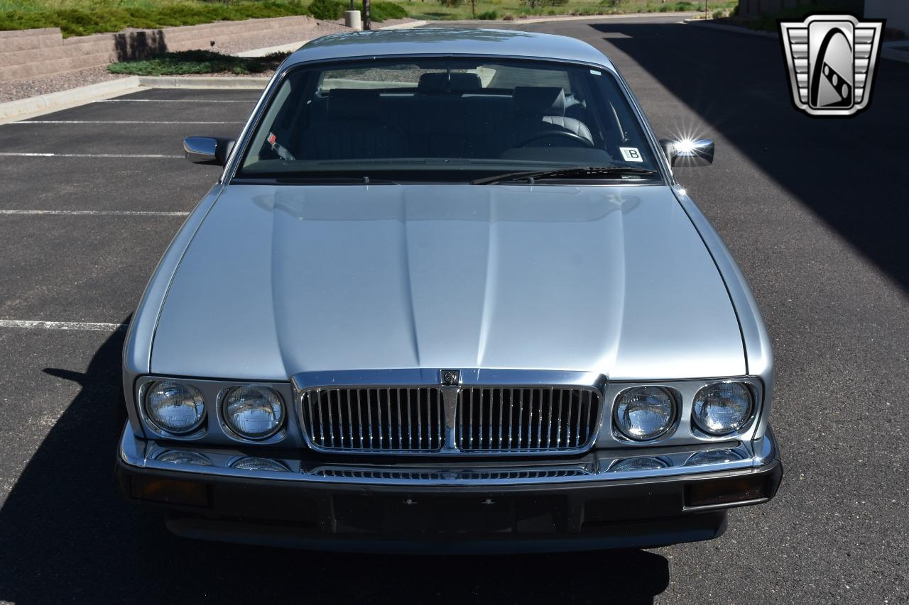 1991 Jaguar XJ6