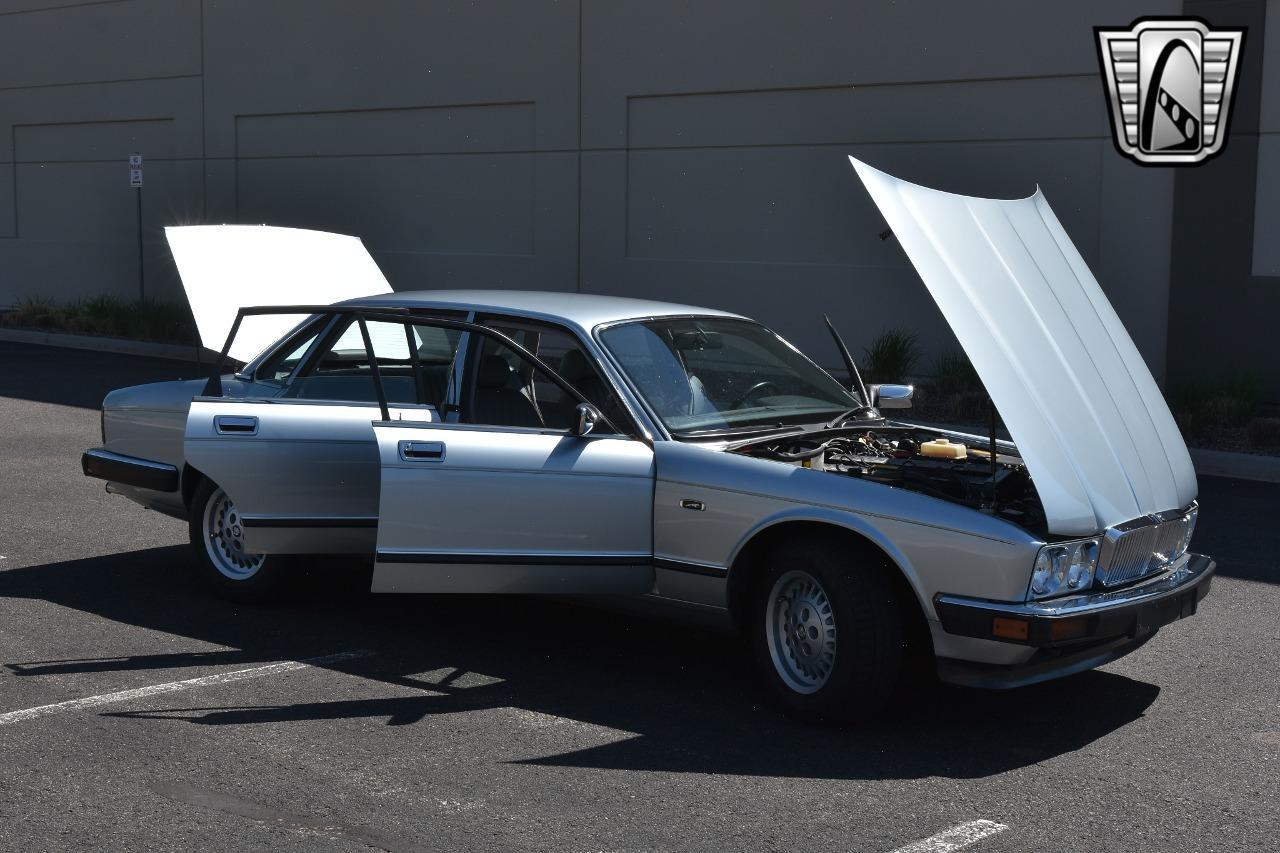 1991 Jaguar XJ6