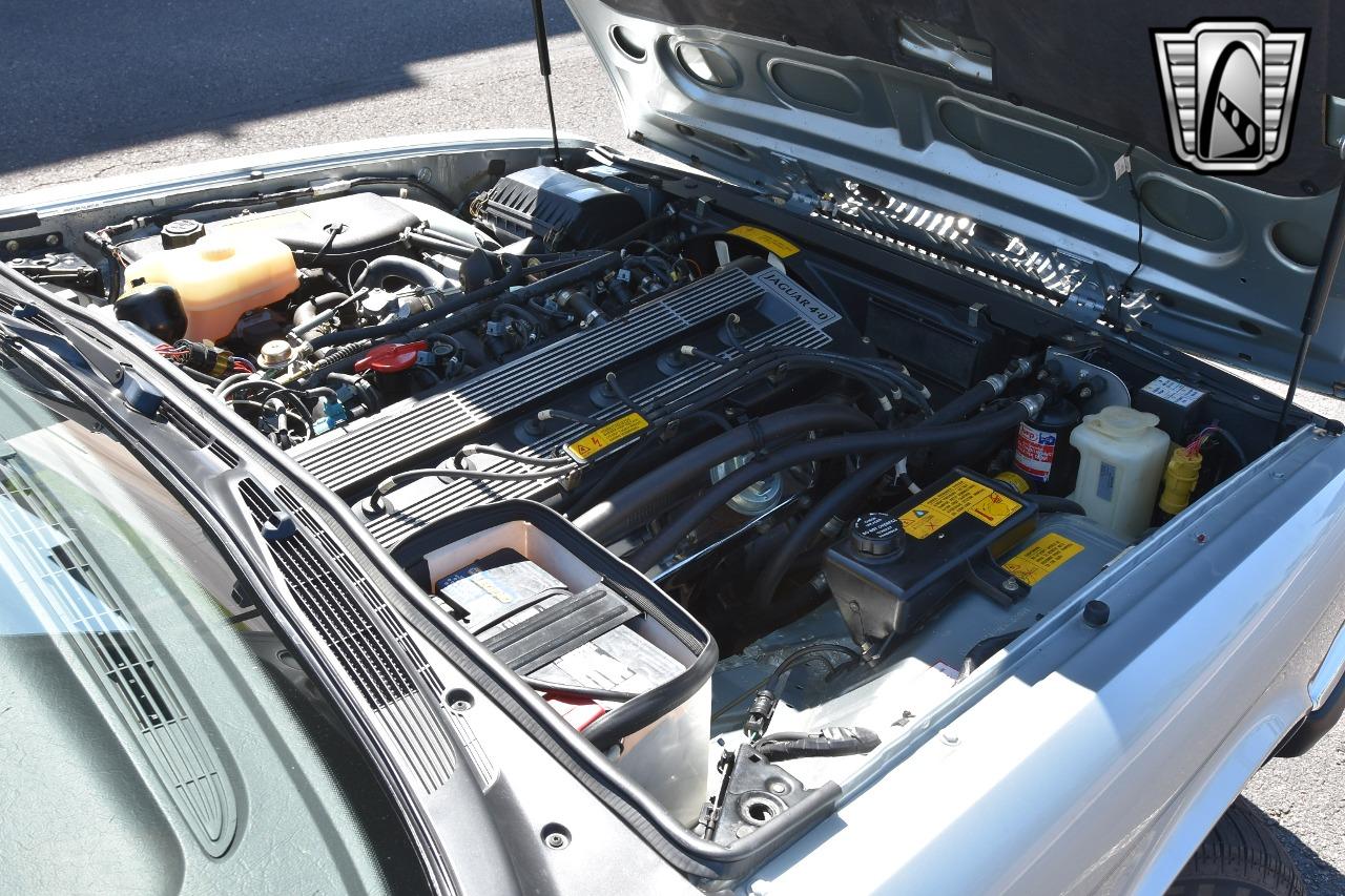 1991 Jaguar XJ6