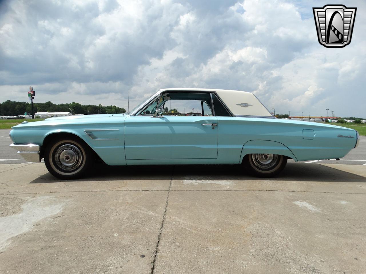 1965 Ford Thunderbird