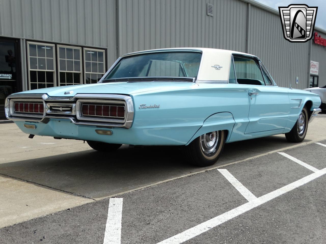 1965 Ford Thunderbird