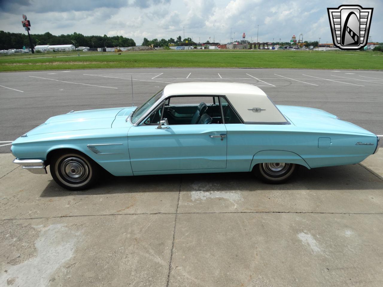 1965 Ford Thunderbird