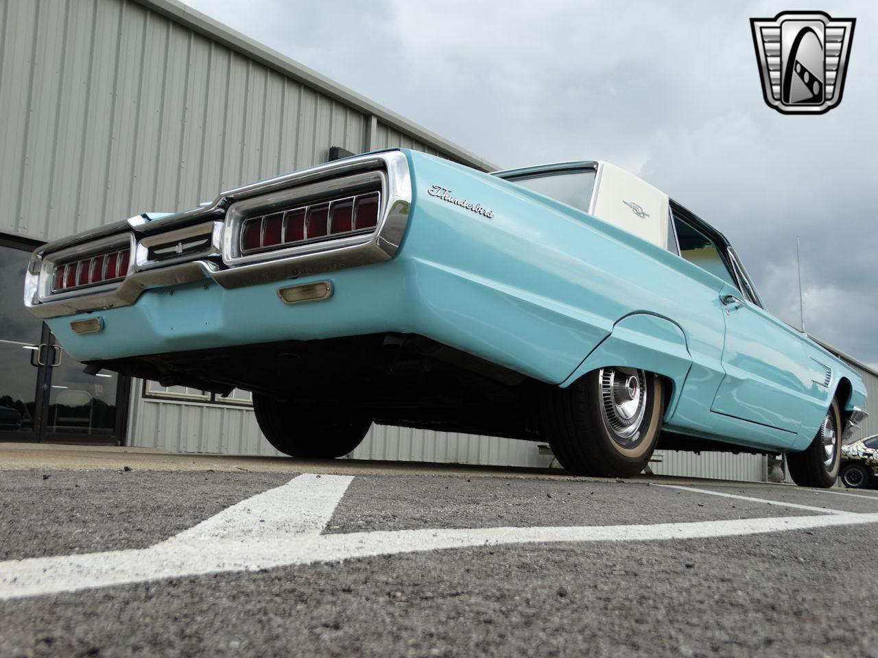 1965 Ford Thunderbird