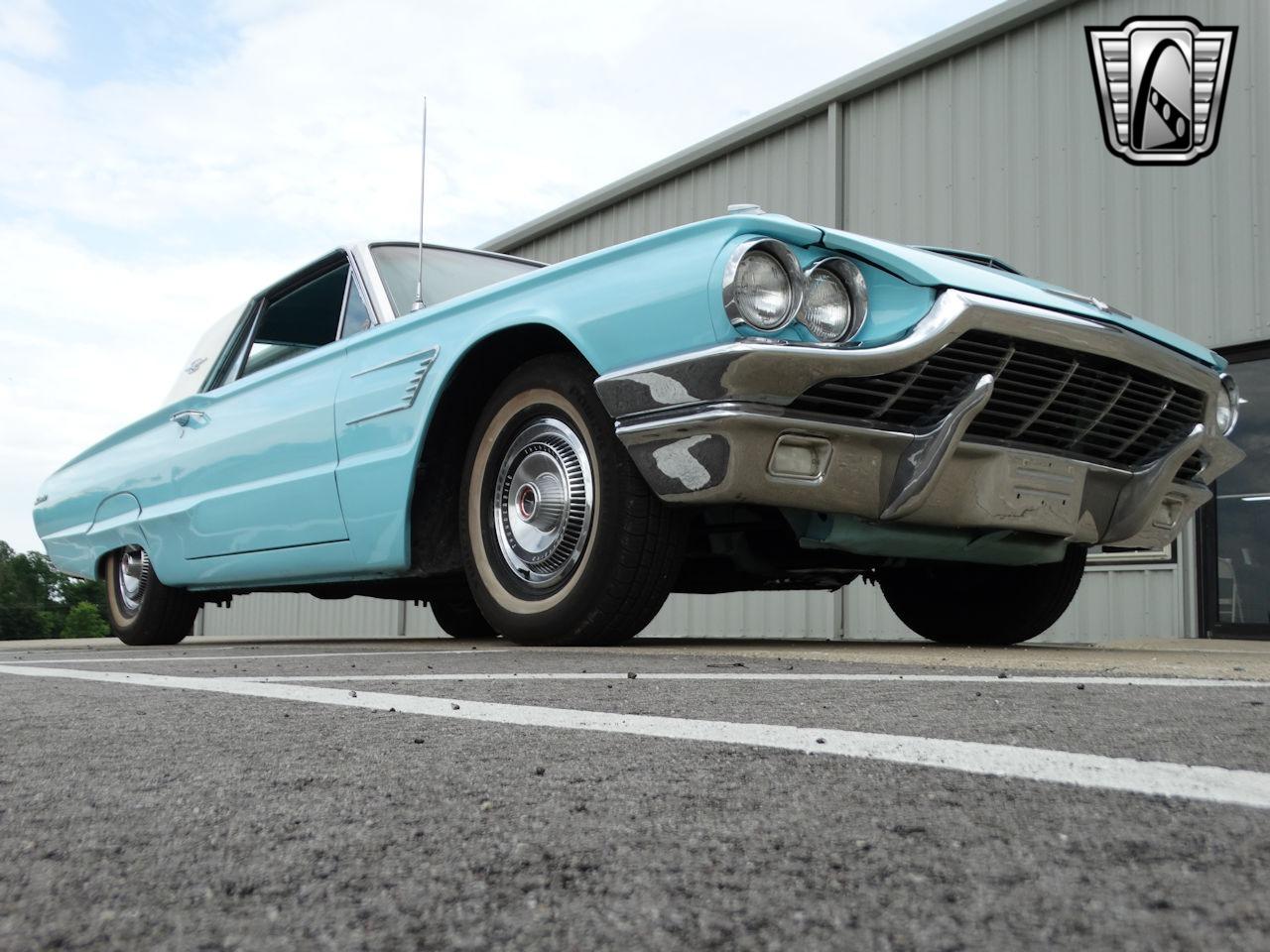 1965 Ford Thunderbird