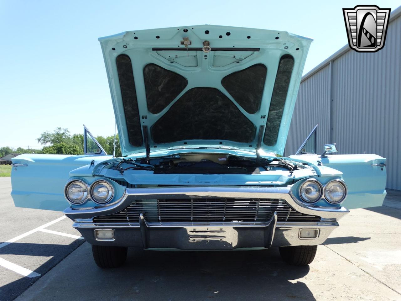 1965 Ford Thunderbird