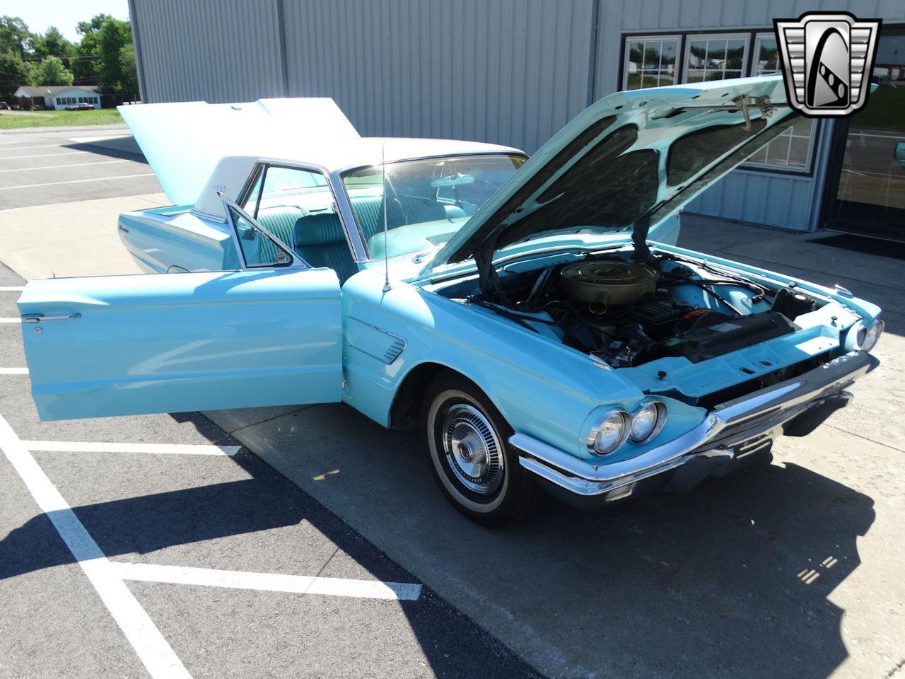 1965 Ford Thunderbird