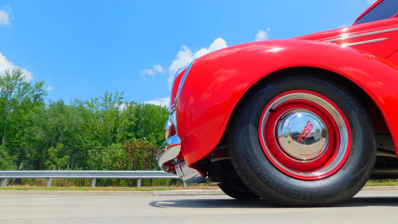 1939 Ford Deluxe