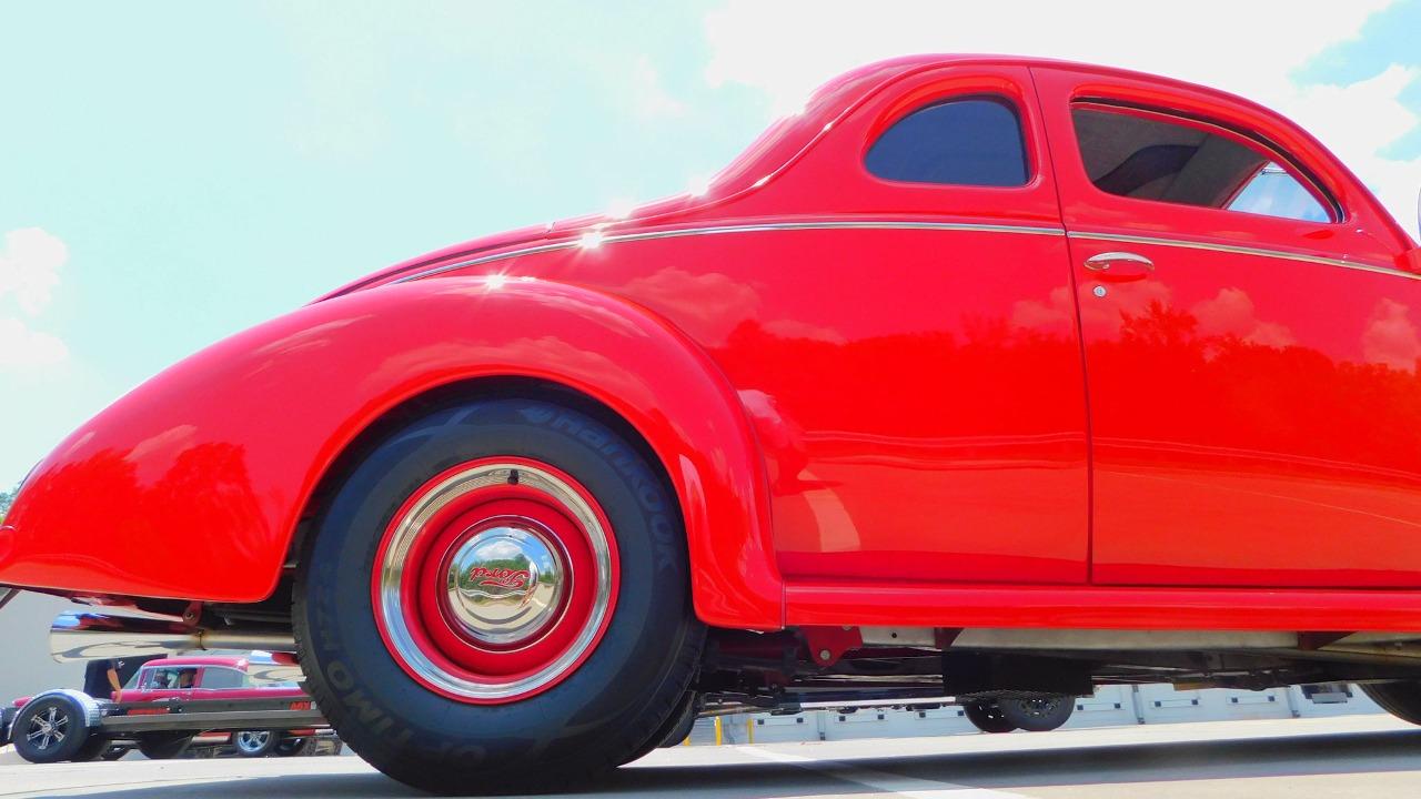 1939 Ford Deluxe