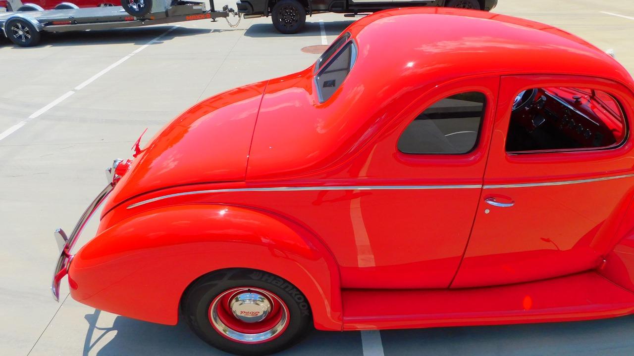 1939 Ford Deluxe