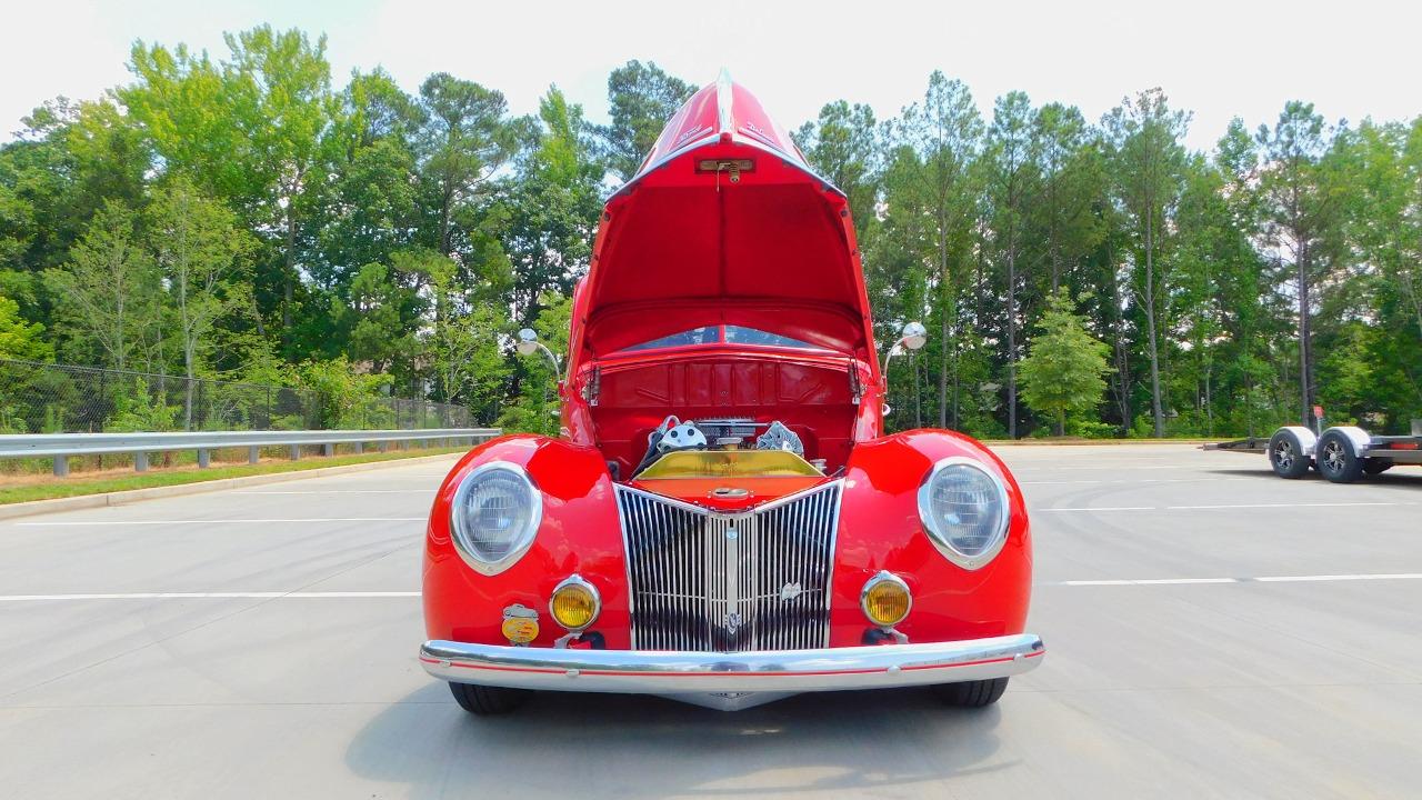 1939 Ford Deluxe